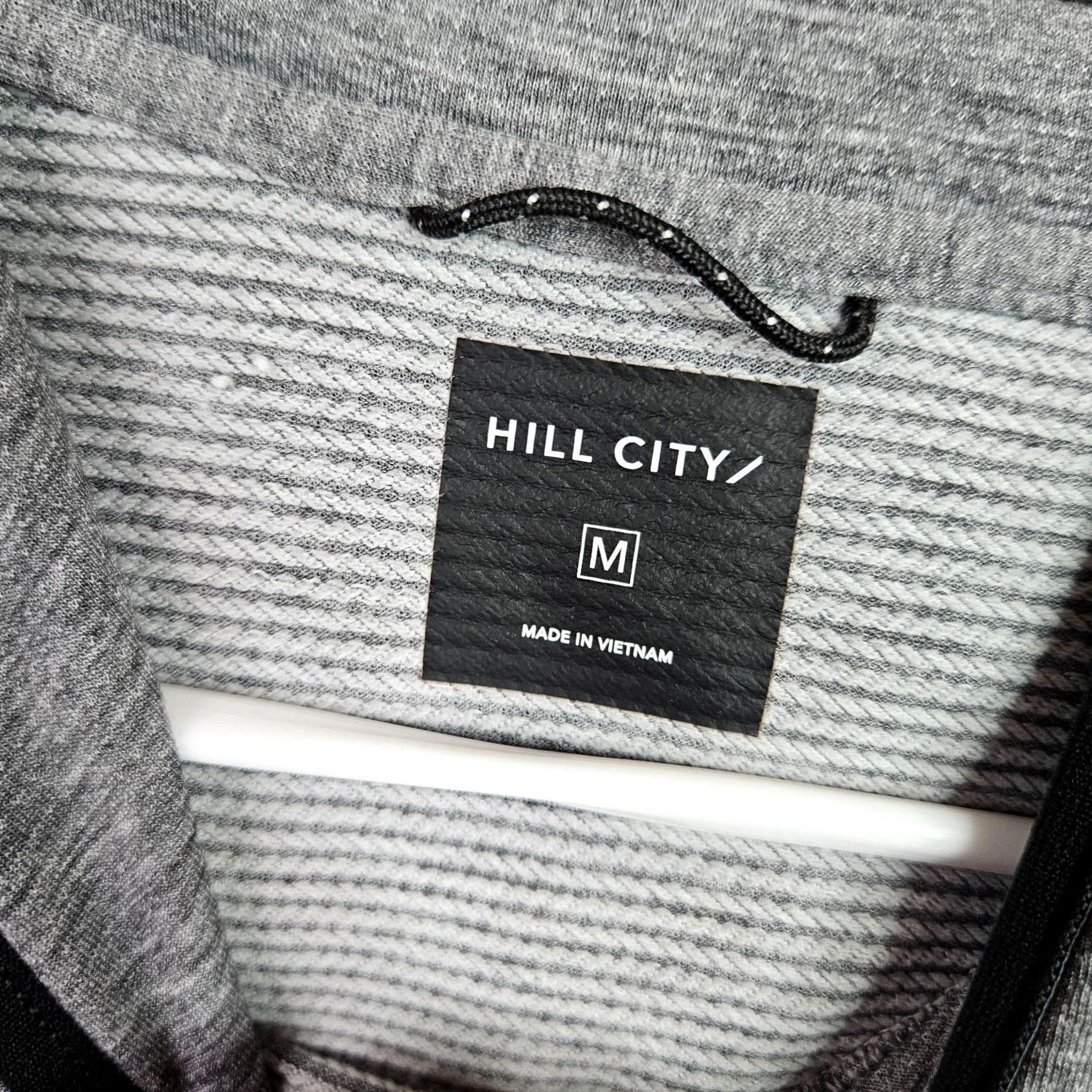 Vintage Hill City Men’s M Gray Lightweight Hoodie Pullover Activewear Regular Fit Raglan Sleeve Logo Size US M / EU 48-50 / 2 - 5 Thumbnail