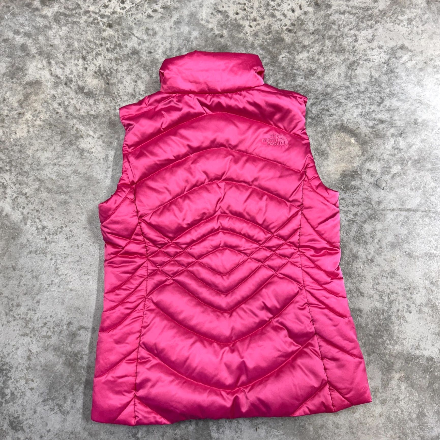 The North Face The North Face Vest Womens XS Pink 550 Down Quilted Puffer Insulated Outdoor Vest Womens XS Pink Quilted Down Insulated Puffer Outdoor Size XS / US 0-2 / IT 36-38 - 5 Thumbnail