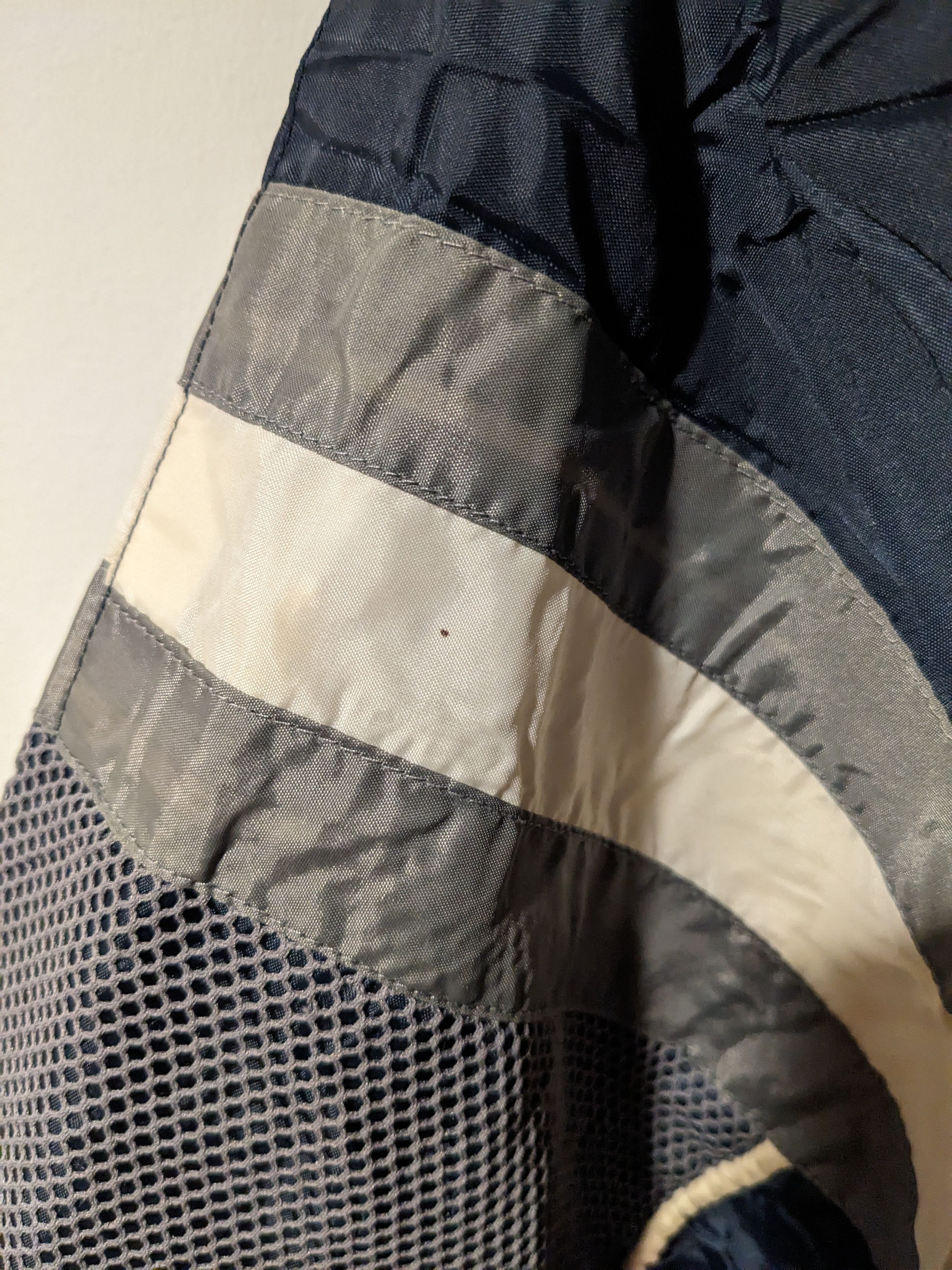 Vintage Vintage 90s Georgetown Hoyas Basketball College Windbreaker Size US L / EU 52-54 / 3 - 12 Thumbnail