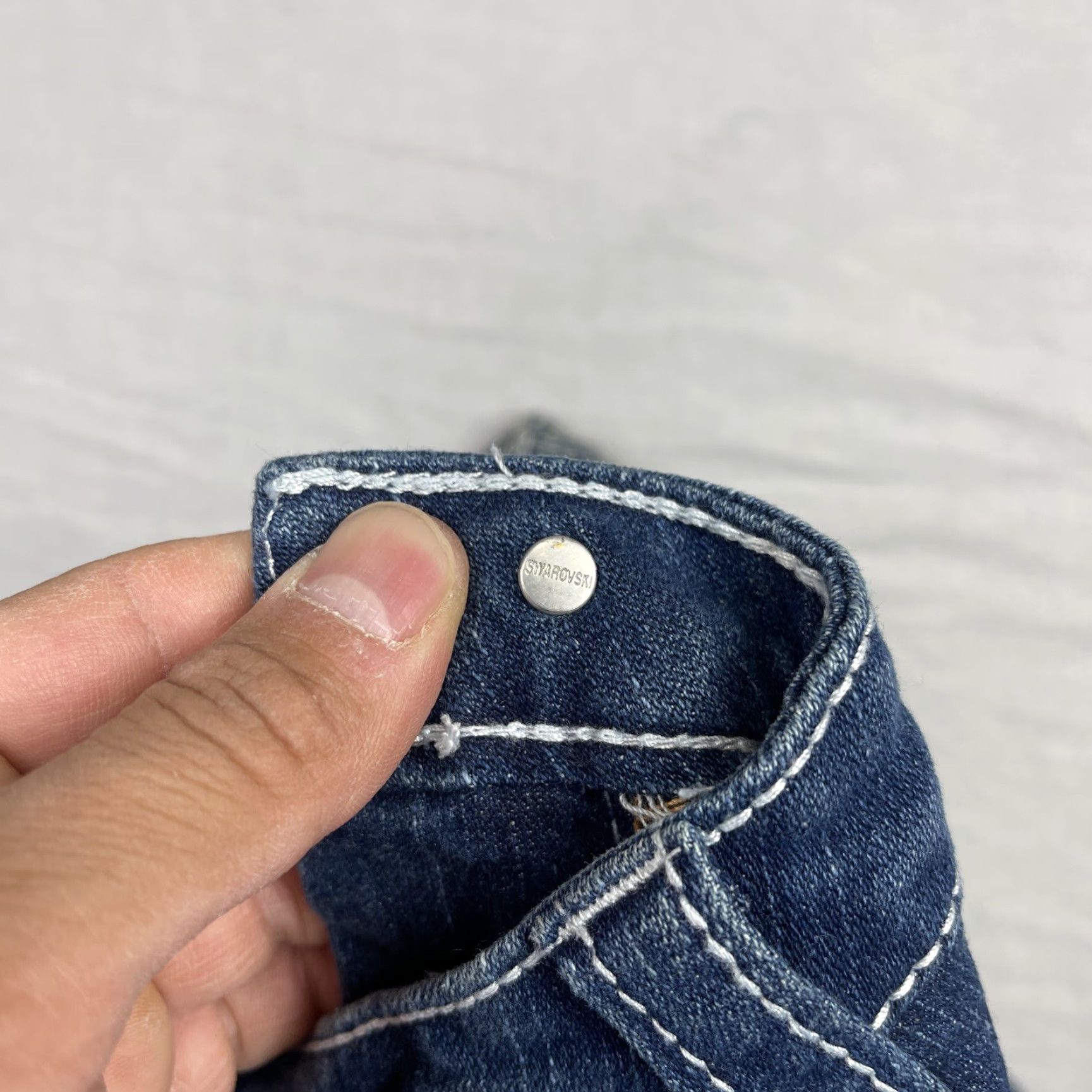 True Religion VINTAGE True Religion Jeans 31X33 Billy Boot Cut Womens Blue 5-Pocket Denim Cotton Stone Swarovski Crystals Logo Embroidered USA Size 24" / US 00 / IT 34 - 7 Thumbnail