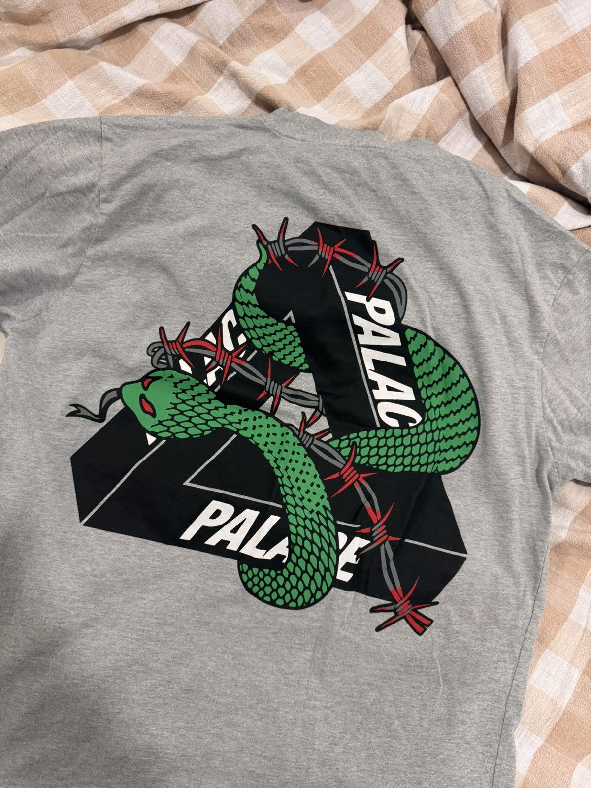 Palace Palace Tri T-shirt Size US L / EU 52-54 / 3 - 1 Thumbnail