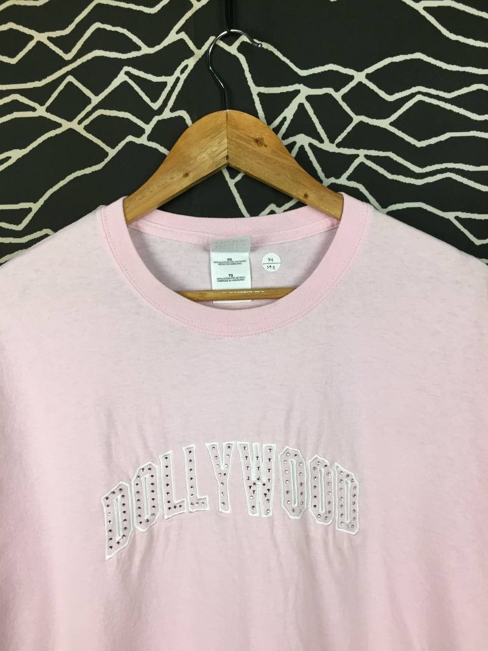 Vintage Vtg Dollywood Rhinestone Graphic Tee Y2K Country Aesthetic Size US XL / EU 56 / 4 - 3 Thumbnail