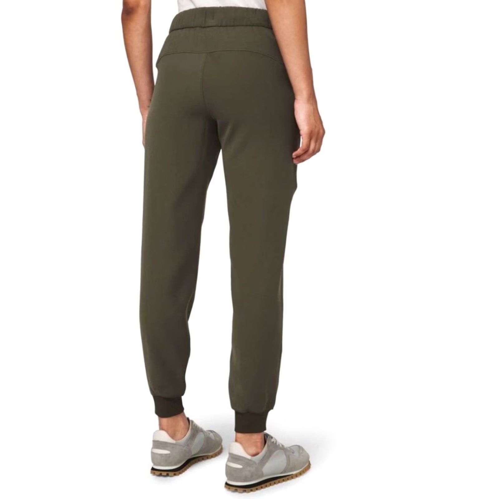 Lululemon Lululemon On the Fly Jogger Pants Women's Size 6 Dark Olive Green 28in Inseam Regular Waist Drawstring Pockets Travel Woven™ Studio Activewear Men’s? Size 28" / US 6 / IT 42 - 2 Thumbnail