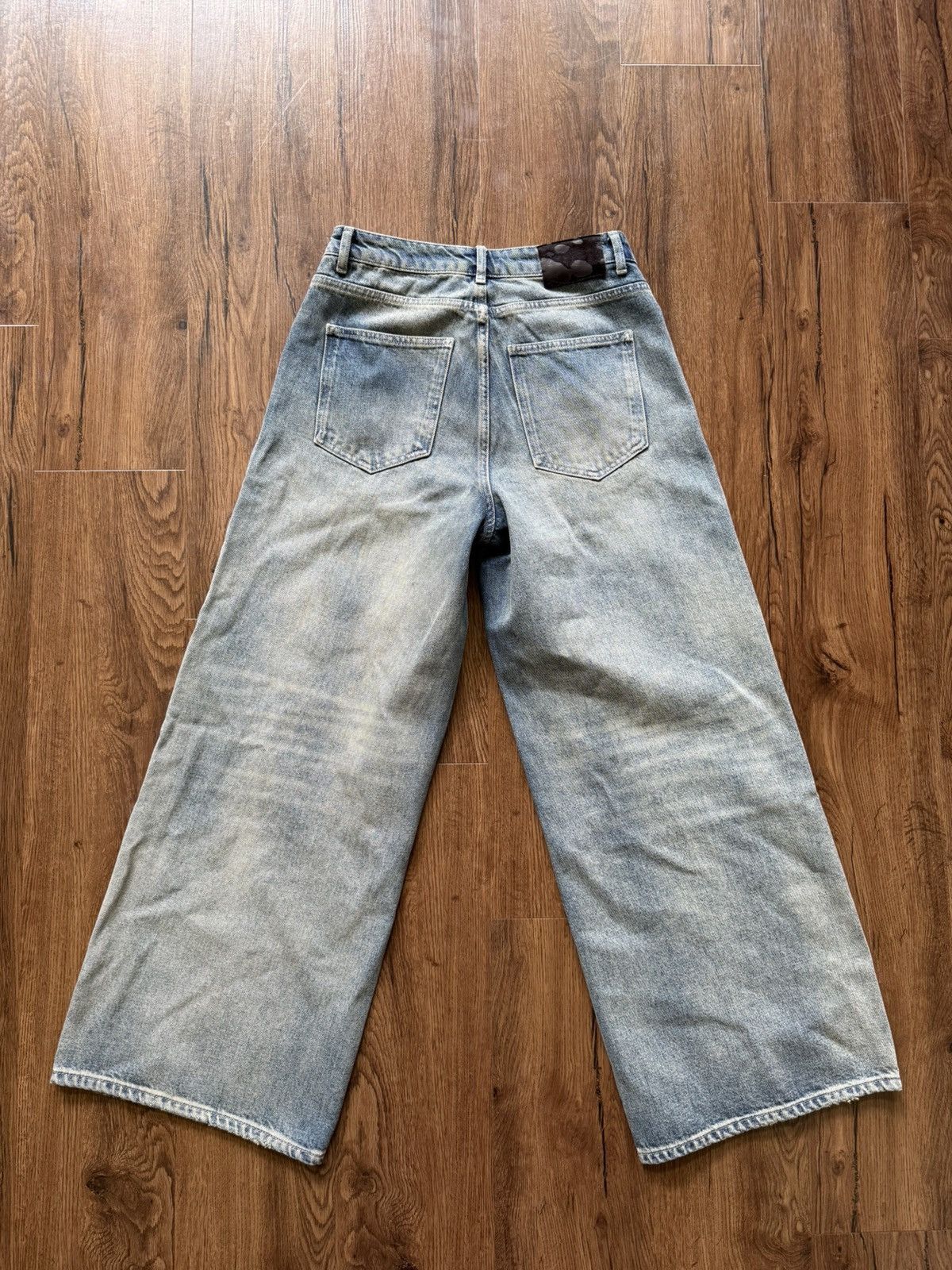 Pearled Ivory 1211 'SANDWASH' DENIM Size US 30 / EU 46 - 2 Thumbnail