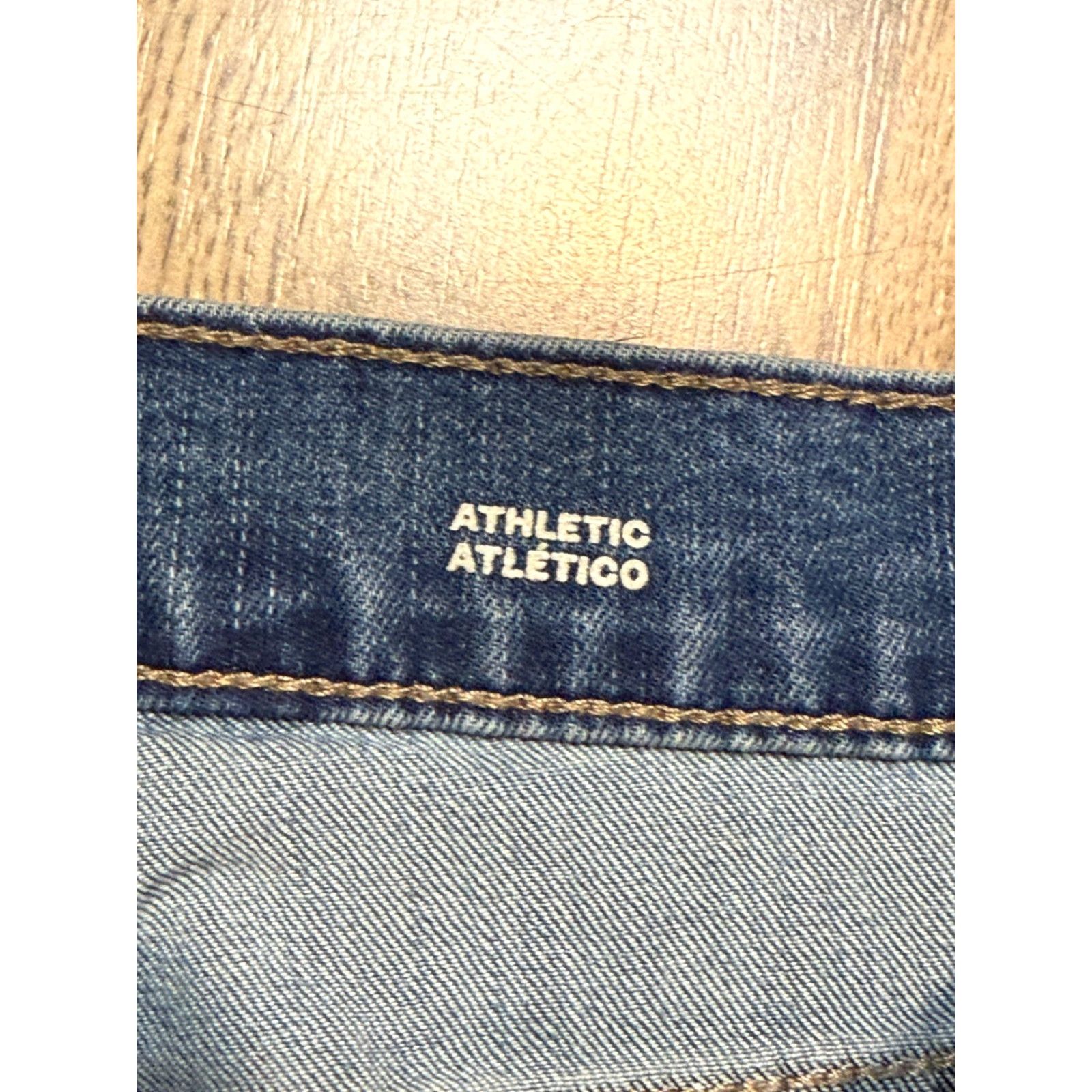 Vintage Goodfellow & Co. Jeans Men's 32x30 Blue Denim Athletic Mid Rise Pocket 5-Pocket Design Straight Rise Jeans Mens Size US 32 / EU 48 - 7 Thumbnail