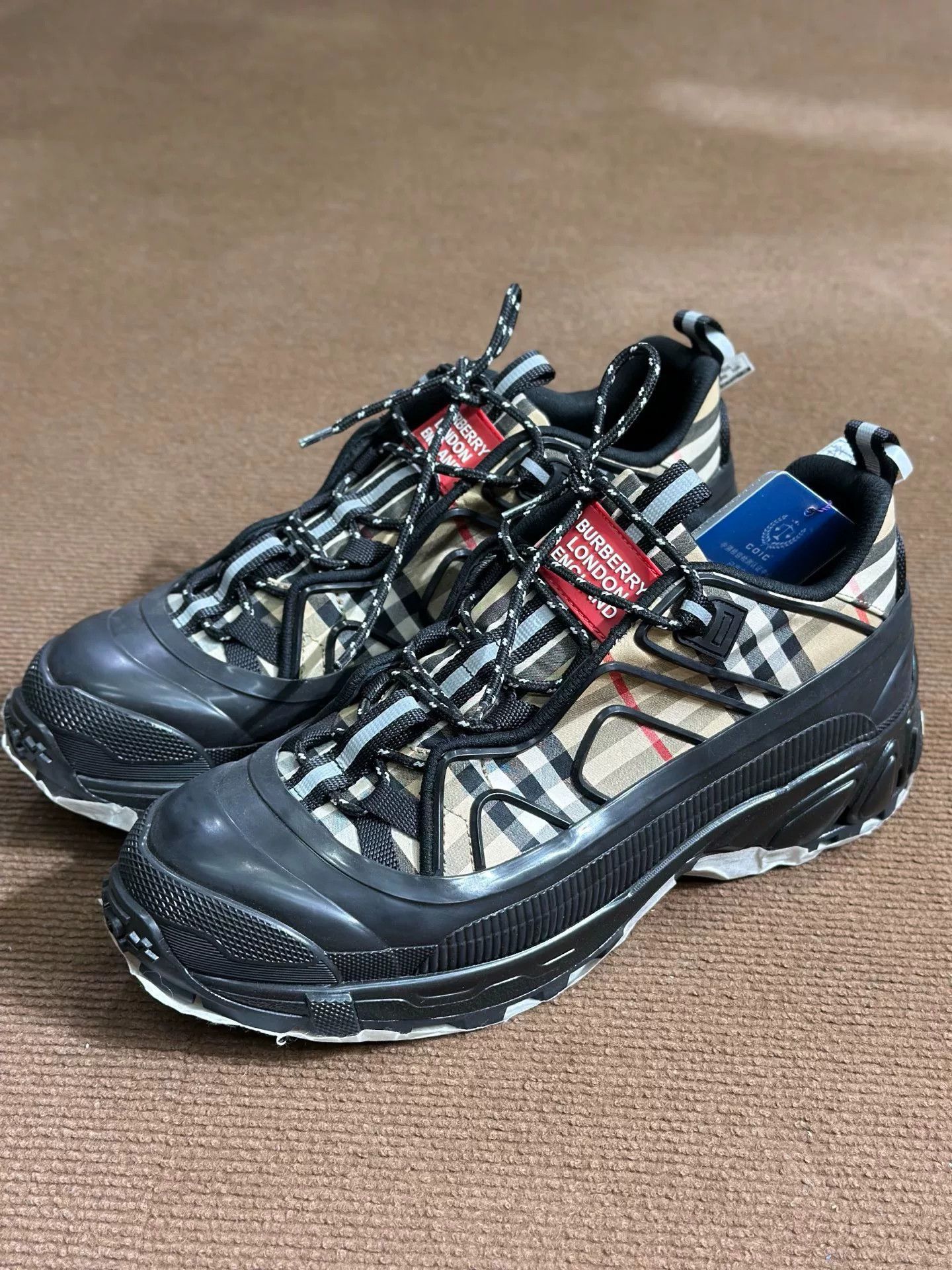 Burberry Burberry Casual Brown Lowtop Sneakers 44 Men Size US 10.5 / EU 43-44 - 1 Thumbnail
