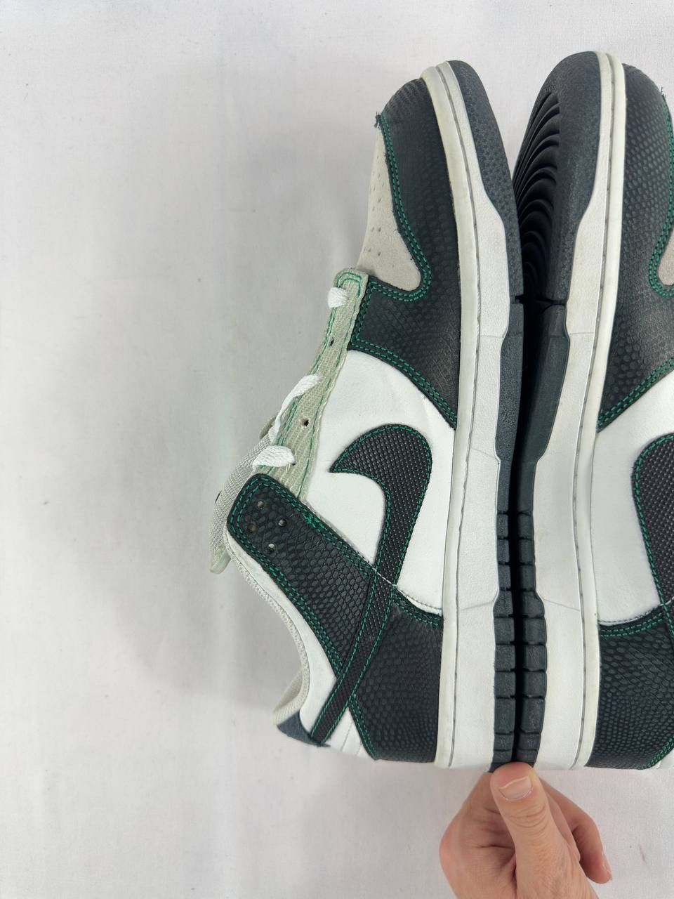 Nike Nike Dunk Low 6.0 'Black Snakeskin Green' 2010 Size US 9.5 / EU 42-43 - 11 Thumbnail