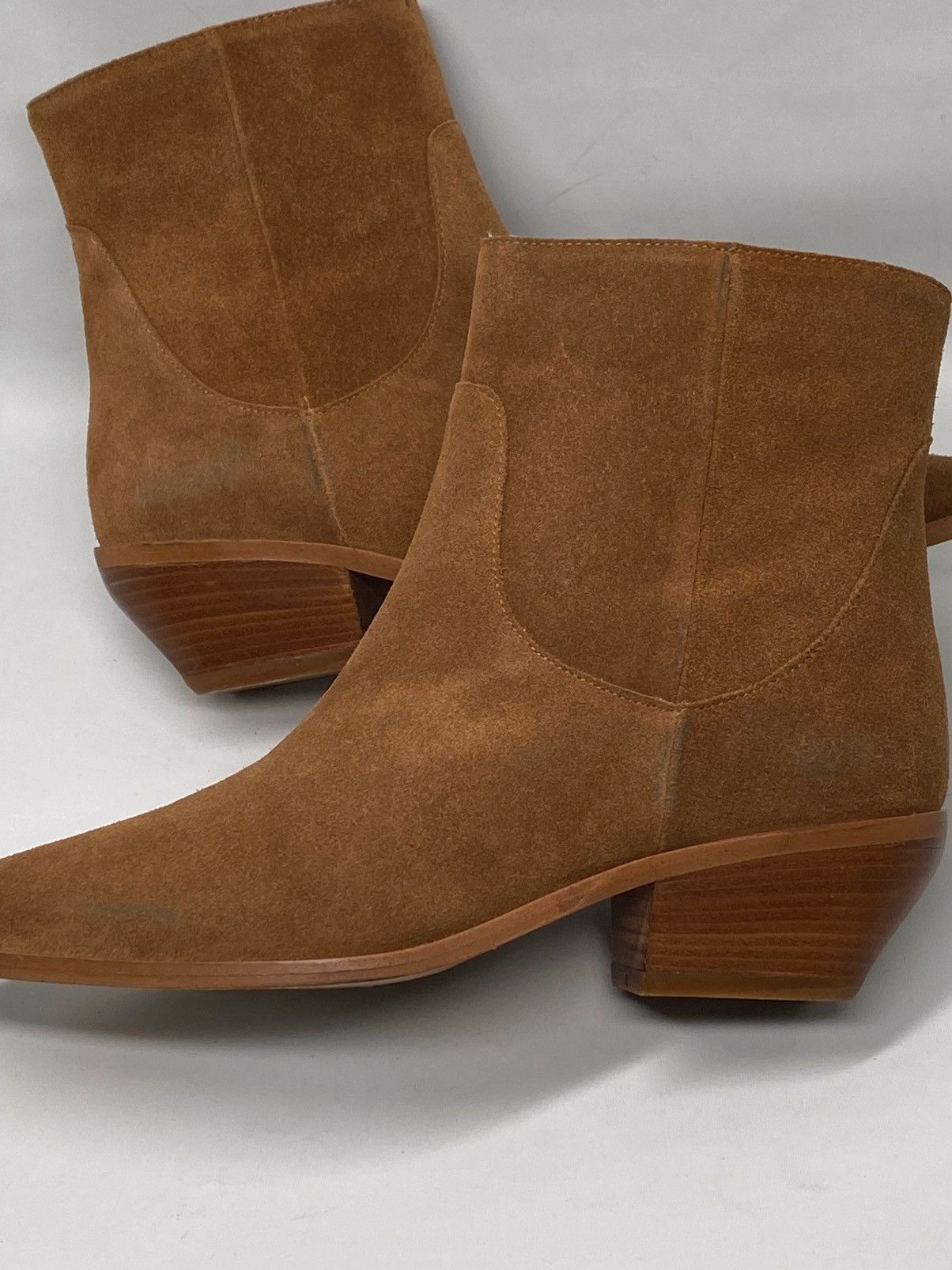 Bruno Magli BRUNO MAGLI Fabiana Suede Ankle Boots size 37 Size US 7 / IT 37 - 10 Thumbnail