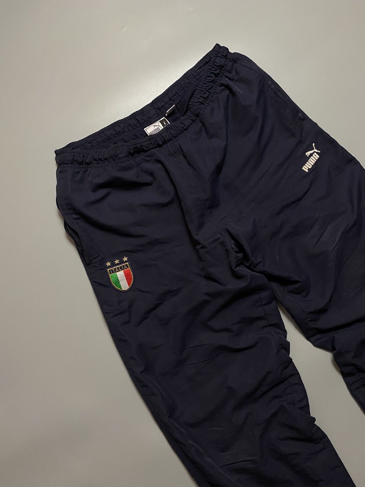 Puma Puma Italy team very rare pants nylon Size US 34 / EU 50 - 2 Thumbnail