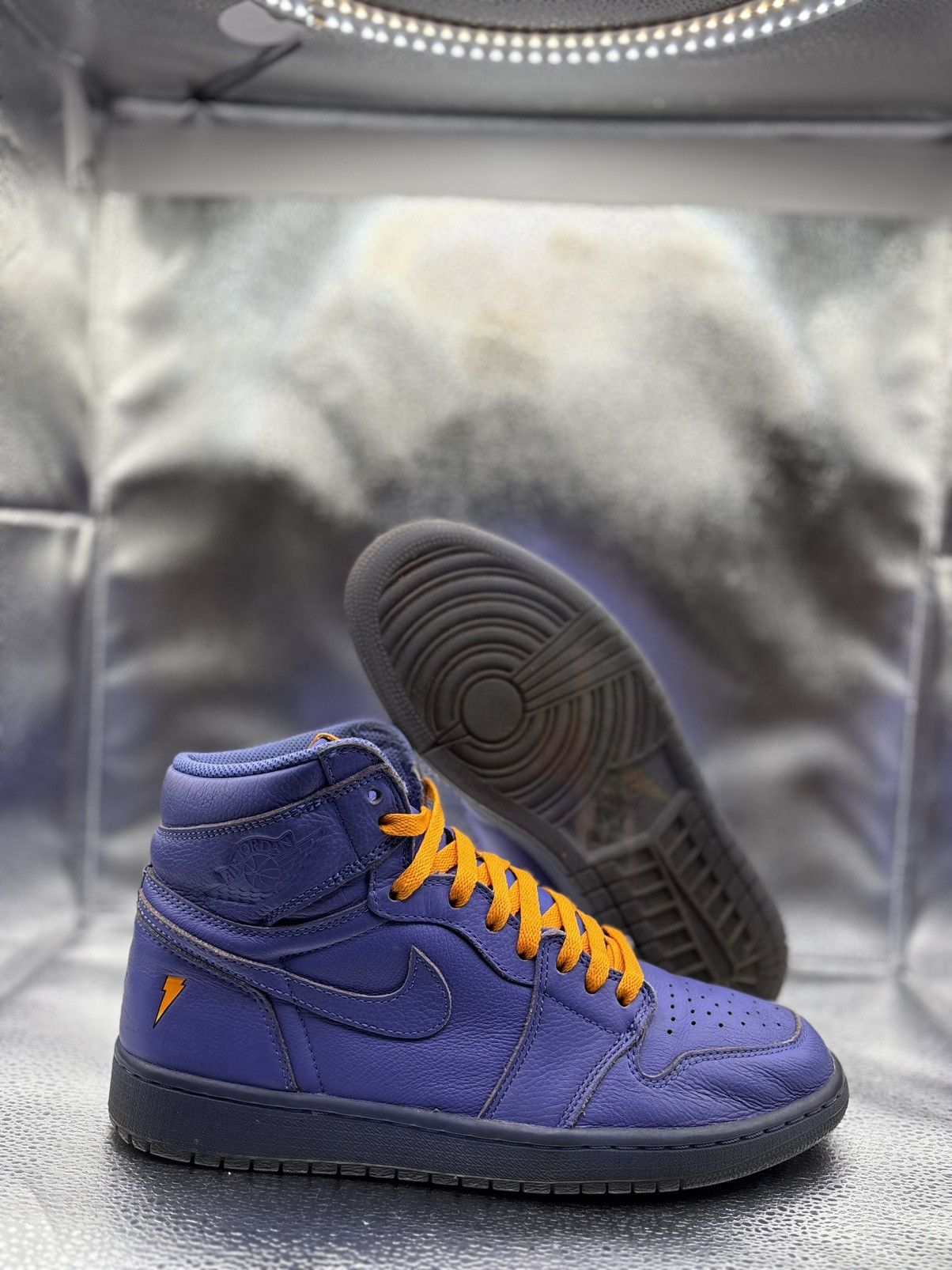 Jordan Brand Air Jordan 1 high purple Gatorade Size US 9.5 / EU 42-43 - 1 Thumbnail
