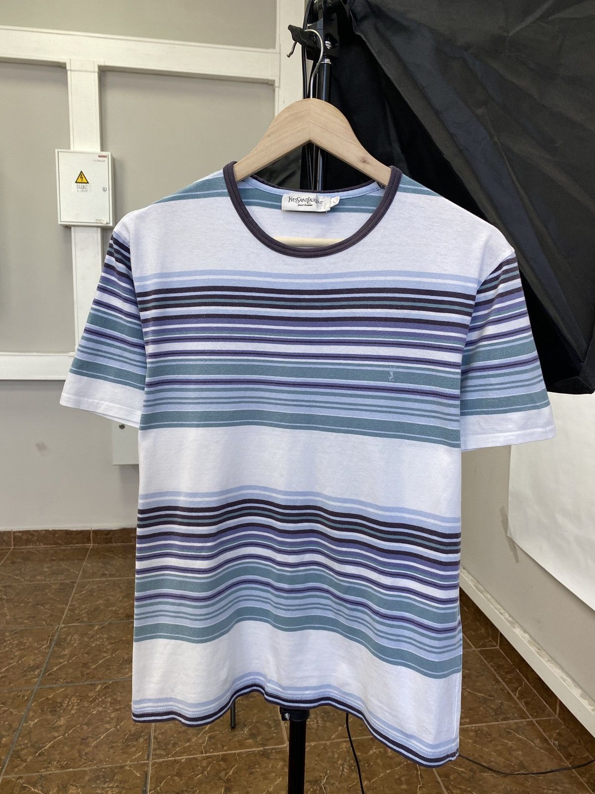 Vintage × Yves Saint Laurent Vintage 90s Yves Saint Laurent YSL t-shirt rare retro Y2K Size US L / EU 52-54 / 3 - 1 Thumbnail