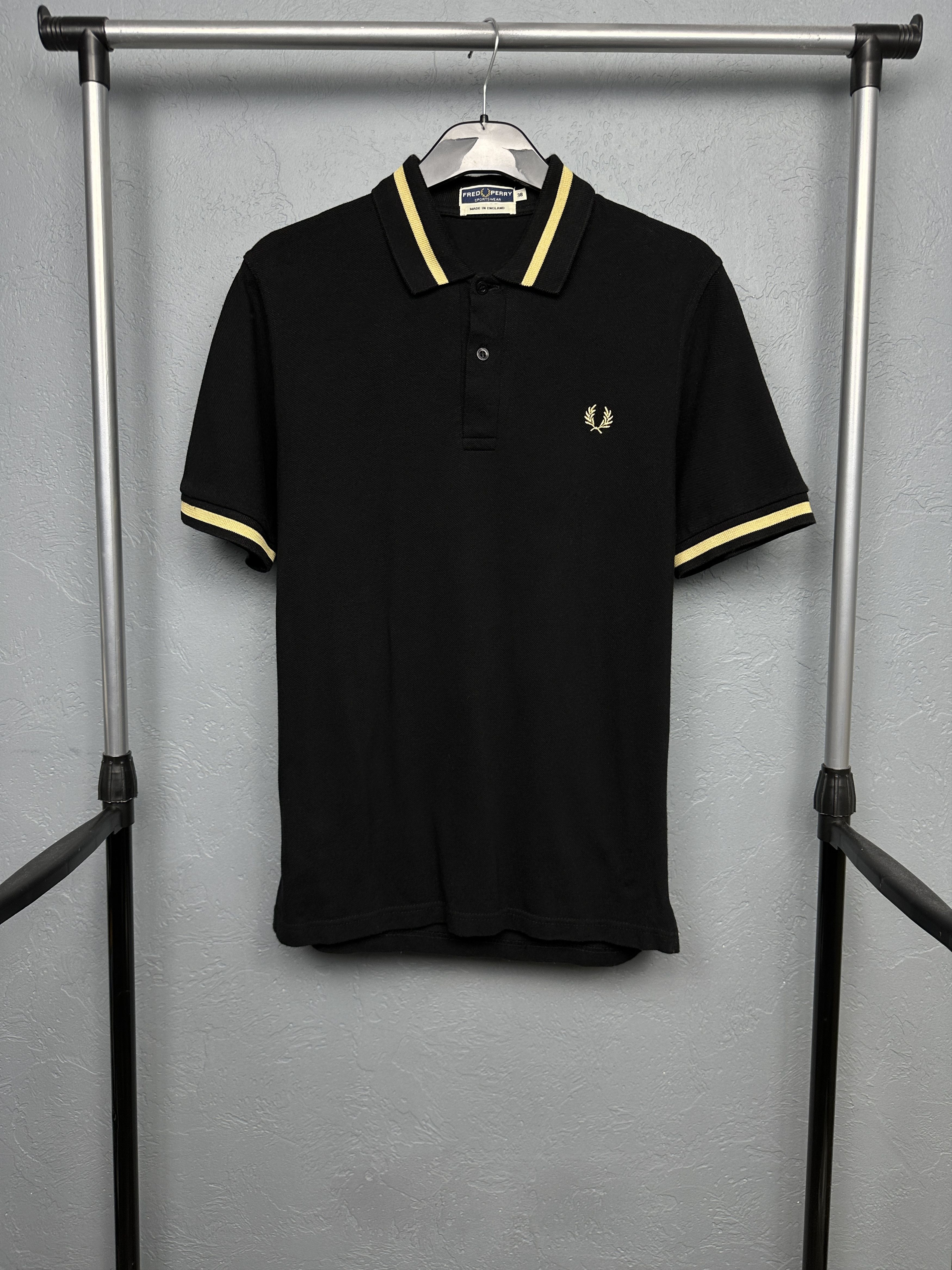 Fred Perry Fred Perry Vintage Mens Polo Shirt Made in England Size US M / EU 48-50 / 2 - 1 Thumbnail
