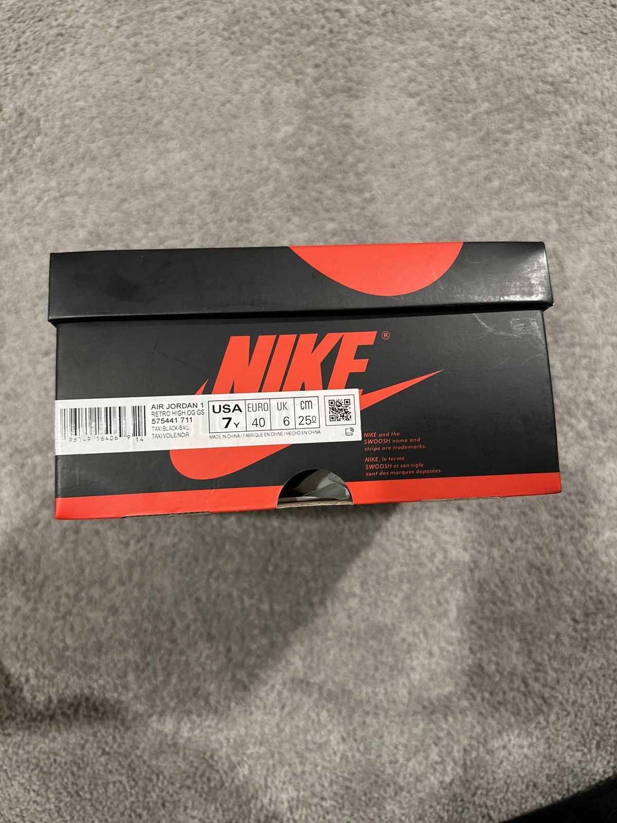 Jordan Brand × Nike Air Jordan Retro 1 Taxi GS Size US 7 / EU 40 - 6 Thumbnail