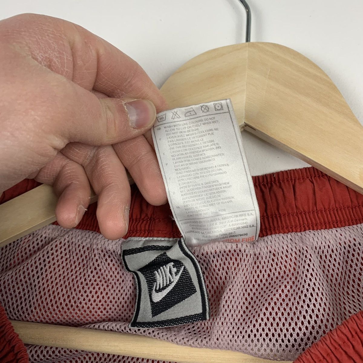 Nike Vintage Nike Retro Swim Nylon Shorts Red Size L Drill Style Size US 34 / EU 50 - 9 Thumbnail