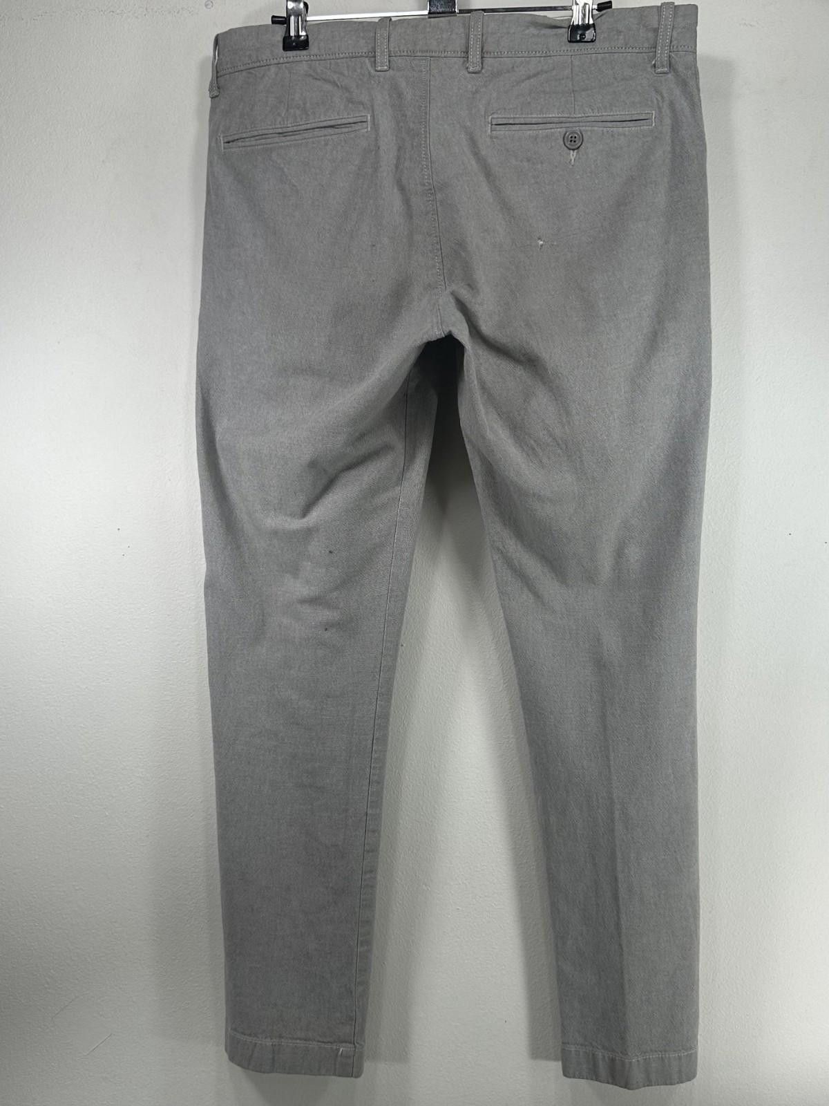 J.Crew J. Crew Men's 32/30 Gray Stretch 484 Slim Chinos Size US 32 / EU 48 - 2 Thumbnail