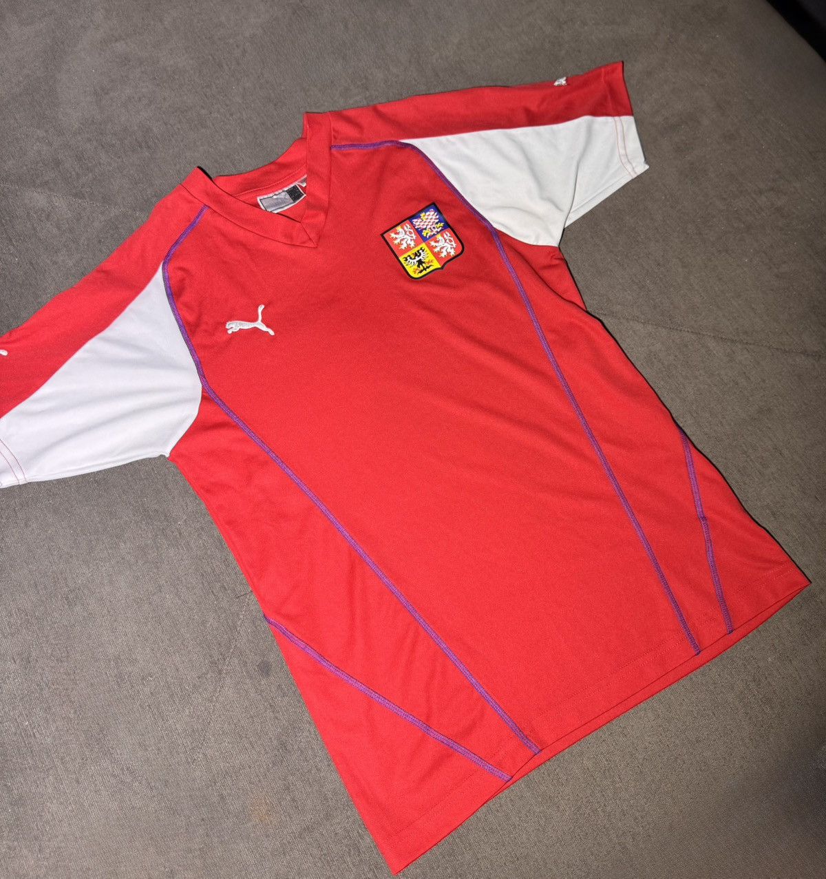 Puma Czech National 04/05 home jersey Size US L / EU 52-54 / 3 - 2 Thumbnail