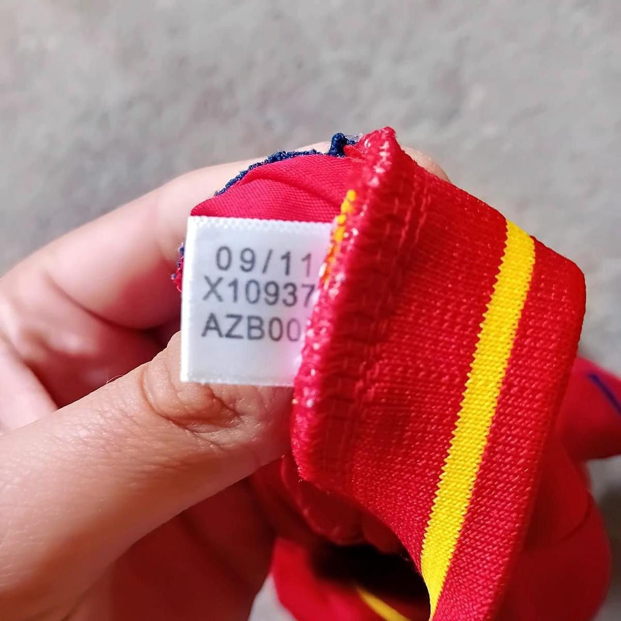 Adidas Vintage Xabi Alonso Spain Euro 2012 Rare Jersey La Roja S Size US S / EU 44-46 / 1 - 8 Thumbnail