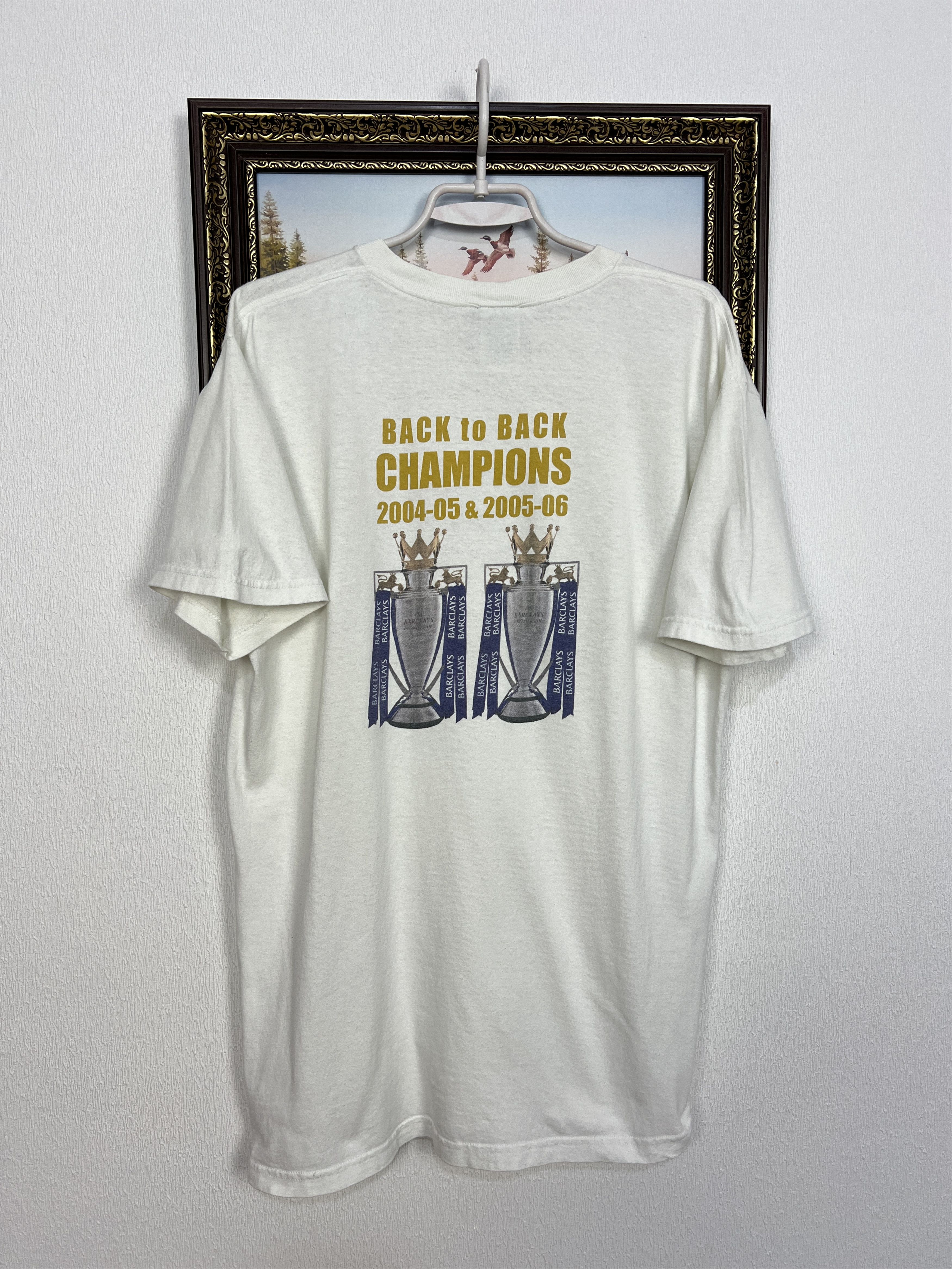 Umbro Chelsea Champions 2004 Football Shirt Jersey Tee Soccer Size US L / EU 52-54 / 3 - 7 Thumbnail