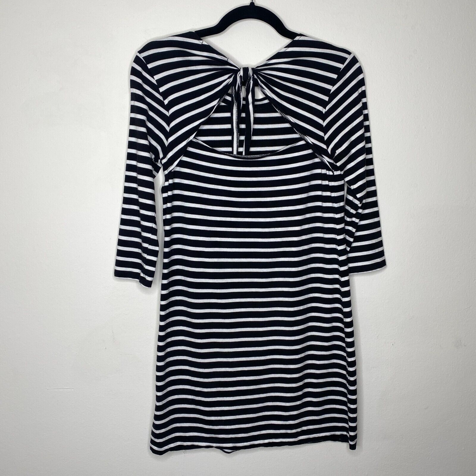 Sanctuary Sanctuary 3/4 Sleeve Black White Stripe Open Tie Back Dress Size XS / US 0-2 / IT 36-38 - 2 Thumbnail