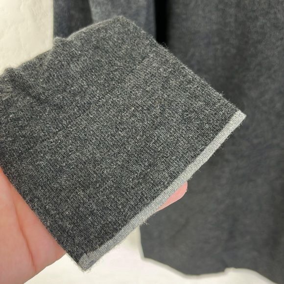 Hugo Boss BOSS Hugo Boss Cashmere V Neck Sweater Pocket Size US M / EU 48-50 / 2 - 3 Thumbnail