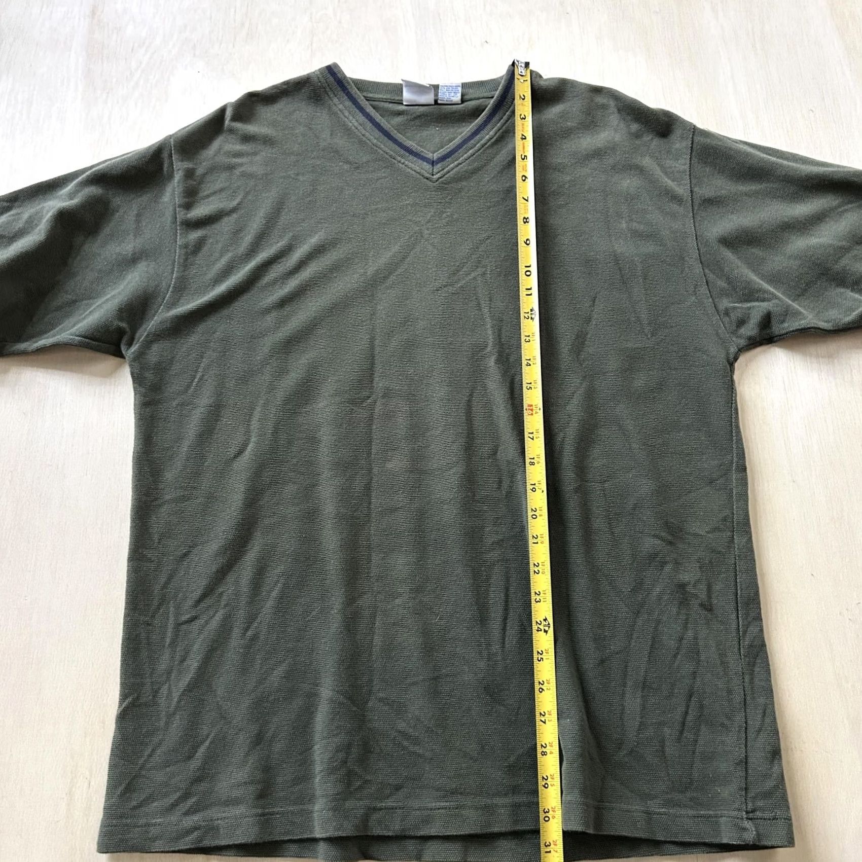 Vintage VINTAGE Utility Shirt Mens Large Green Solid V-Neck Short Sleeve Casual Tee Size US L / EU 52-54 / 3 - 2 Thumbnail