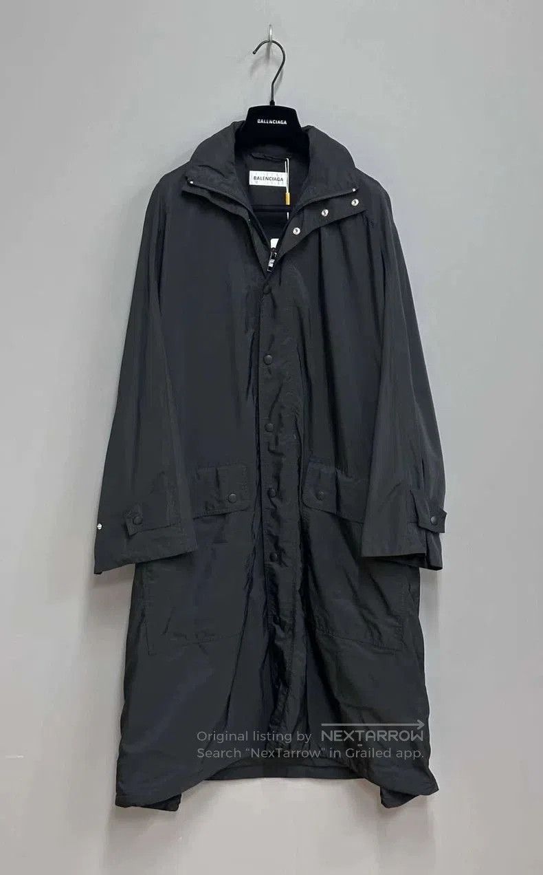 Balenciaga Balenciaga Black Back Logo Long Coat. Size US XS / EU 42 / 0 - 2 Thumbnail