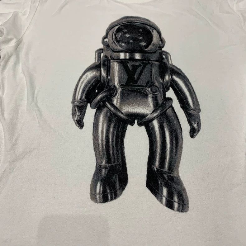 Louis Vuitton LOUIS VUITTON White astronaut short sleeves Size US XS / EU 42 / 0 - 6 Thumbnail