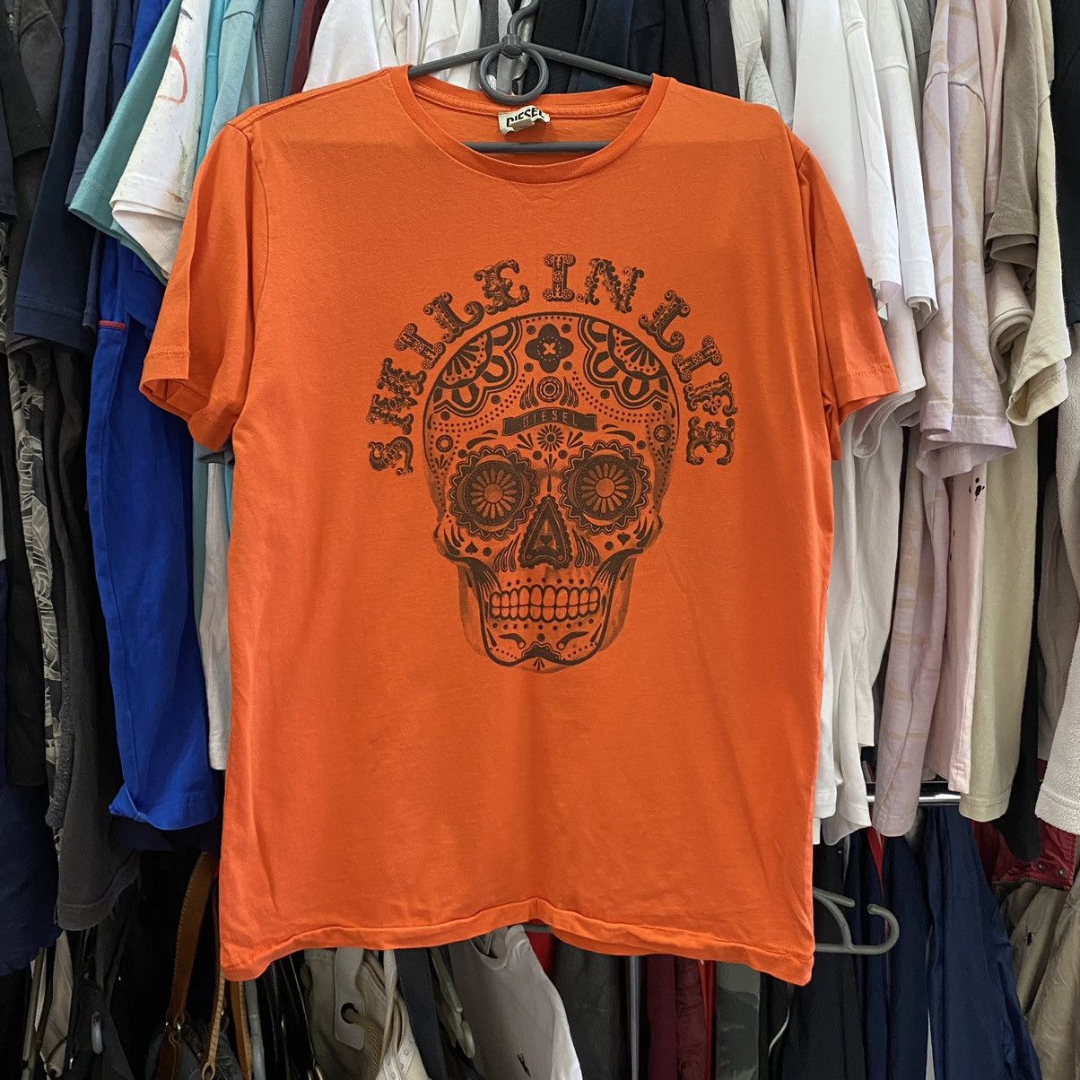 Diesel Vintage Diesel Big Graphic logo orange luxury tee Size US M / EU 48-50 / 2 - 1 Thumbnail