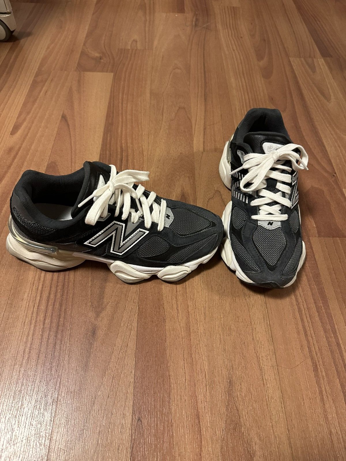 New Balance New Balance 9060 Size US 6.5 / IT 36.5 - 1 Thumbnail