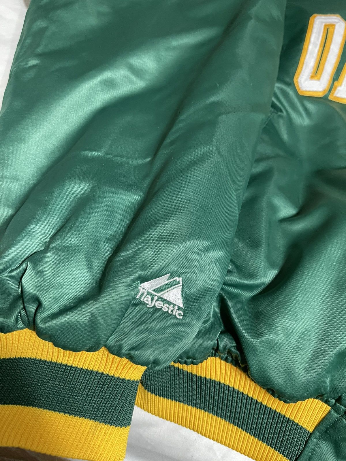 Majestic × Vintage Vintage Oakland Athletics majestic jacket Size US XL / EU 56 / 4 - 3 Thumbnail