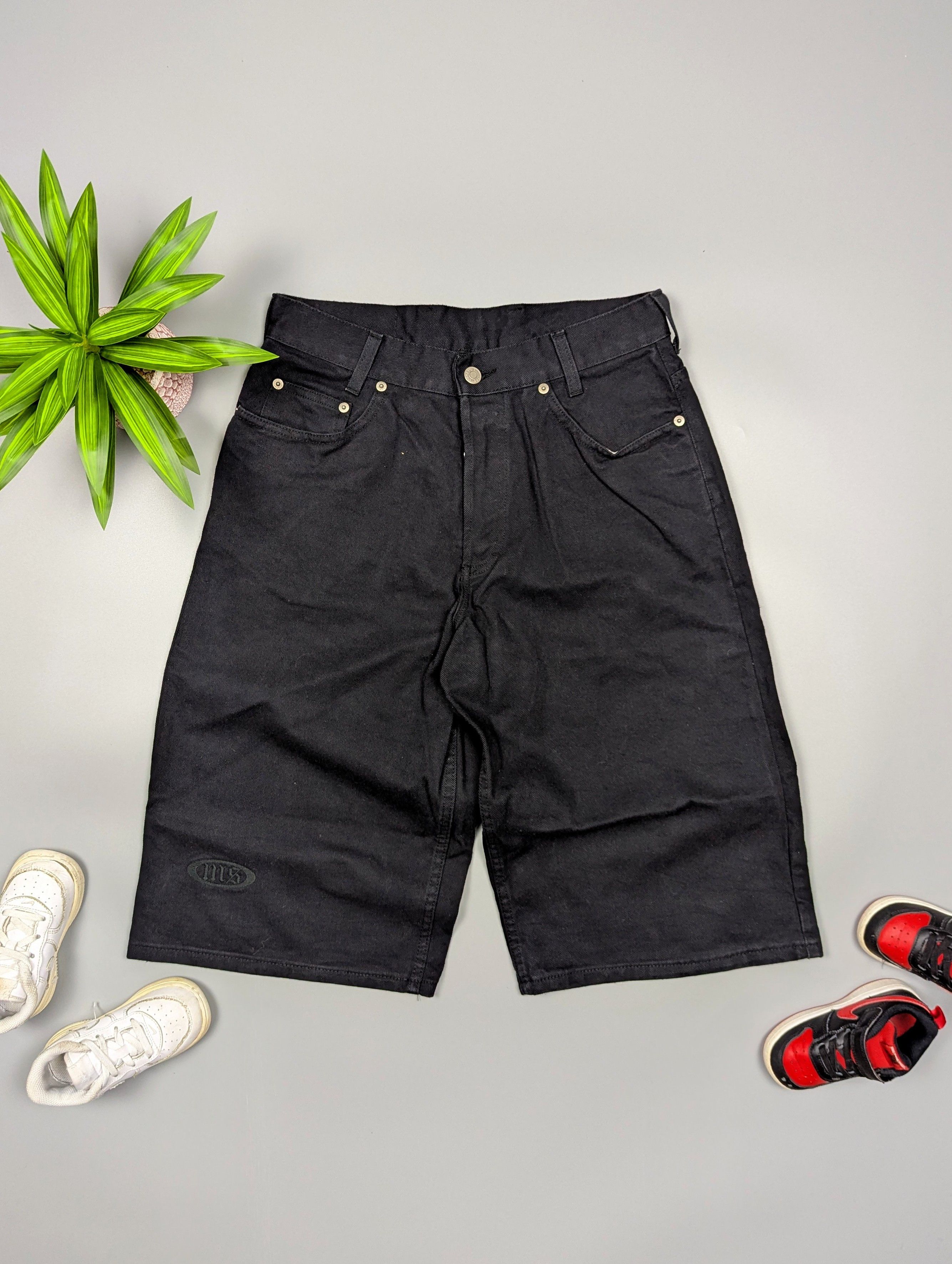 Y2K Italian Skater Baggy Black Denim Shorts Grunge VTG Sk8