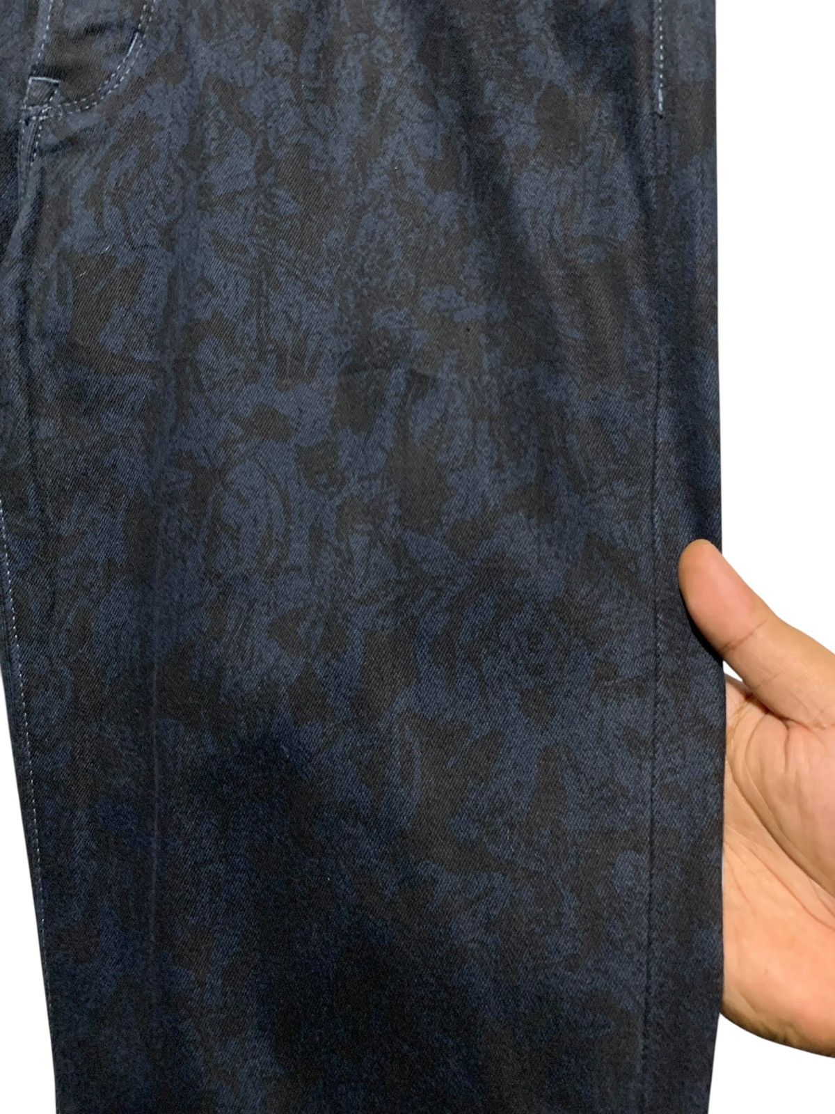 Katharine Hamnett London 1990s Hamnett abstract print skinny denim Size US 29 - 4 Thumbnail