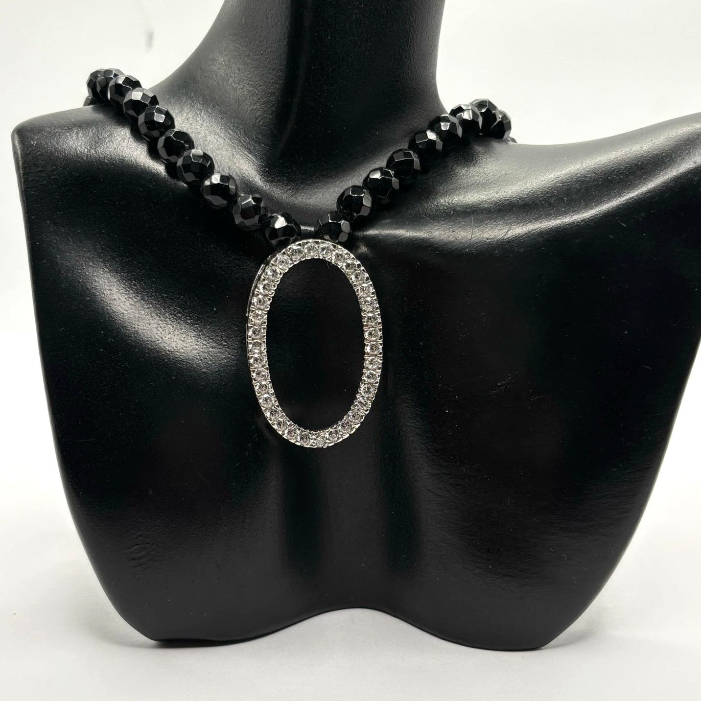 Other Black Crystal Oval Necklace Size ONE SIZE - 1 Thumbnail