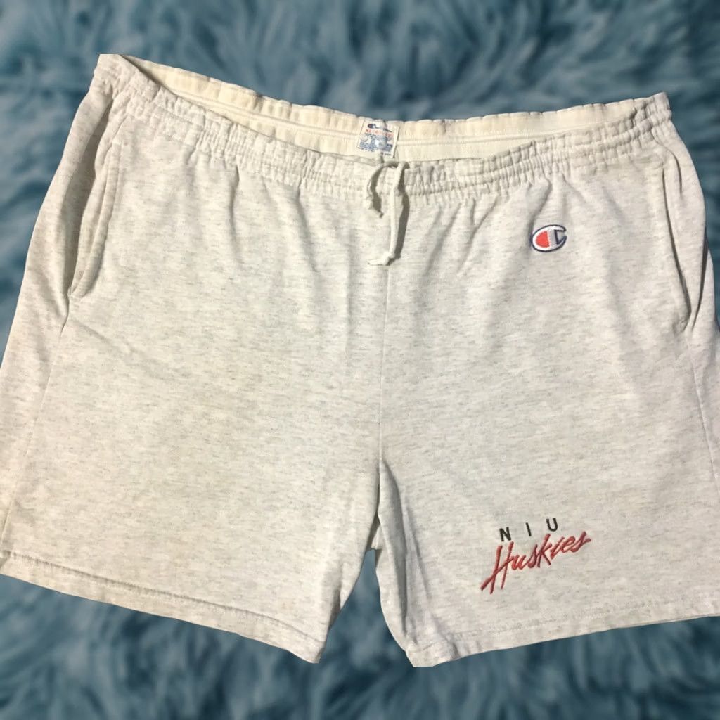 Champion VINTAGE Champion NIU Huskies Faded Shorts XL Men Gray 80s 90s Athletic USA Grunge Nautical Colleg e Track & Field Size US 36 / EU 52 - 1 Thumbnail