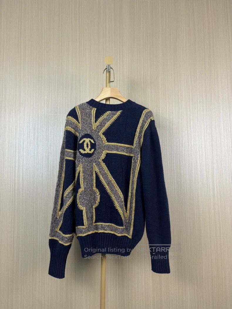 Chanel Chanel Castle Series Cashmere Sweater Size M / US 6-8 / IT 42-44 - 2 Thumbnail