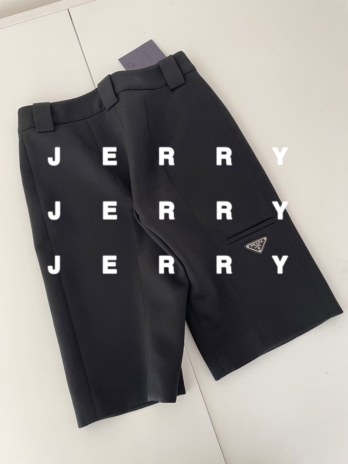 Prada Prada Black Triangle Logo Cycling Shorts Size 38" / US 16 / IT 52 - 1 Thumbnail
