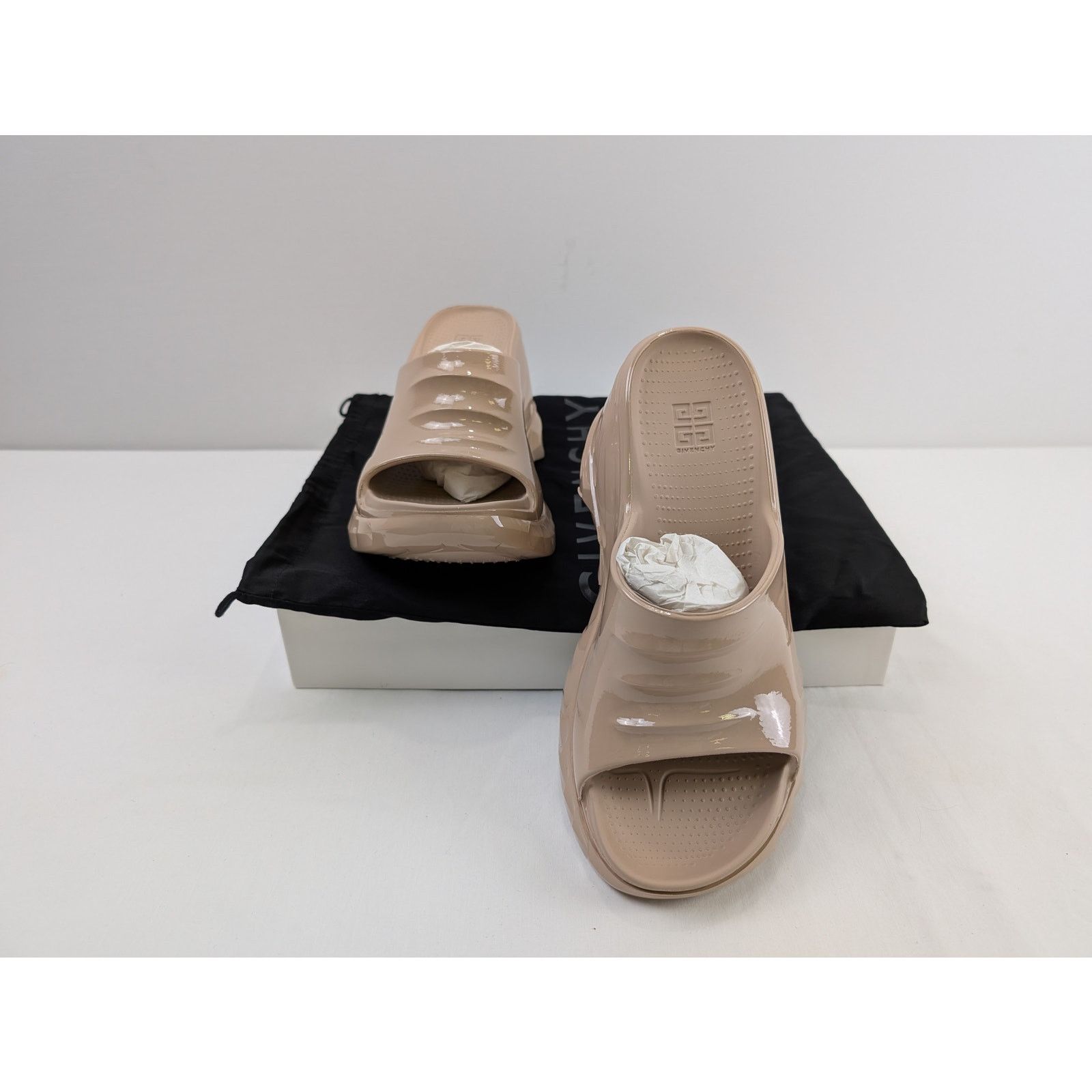 Givenchy o1rshd1 Women's Marshmallow Sandals in Nude Size US 10 / IT 40 - 16 Thumbnail