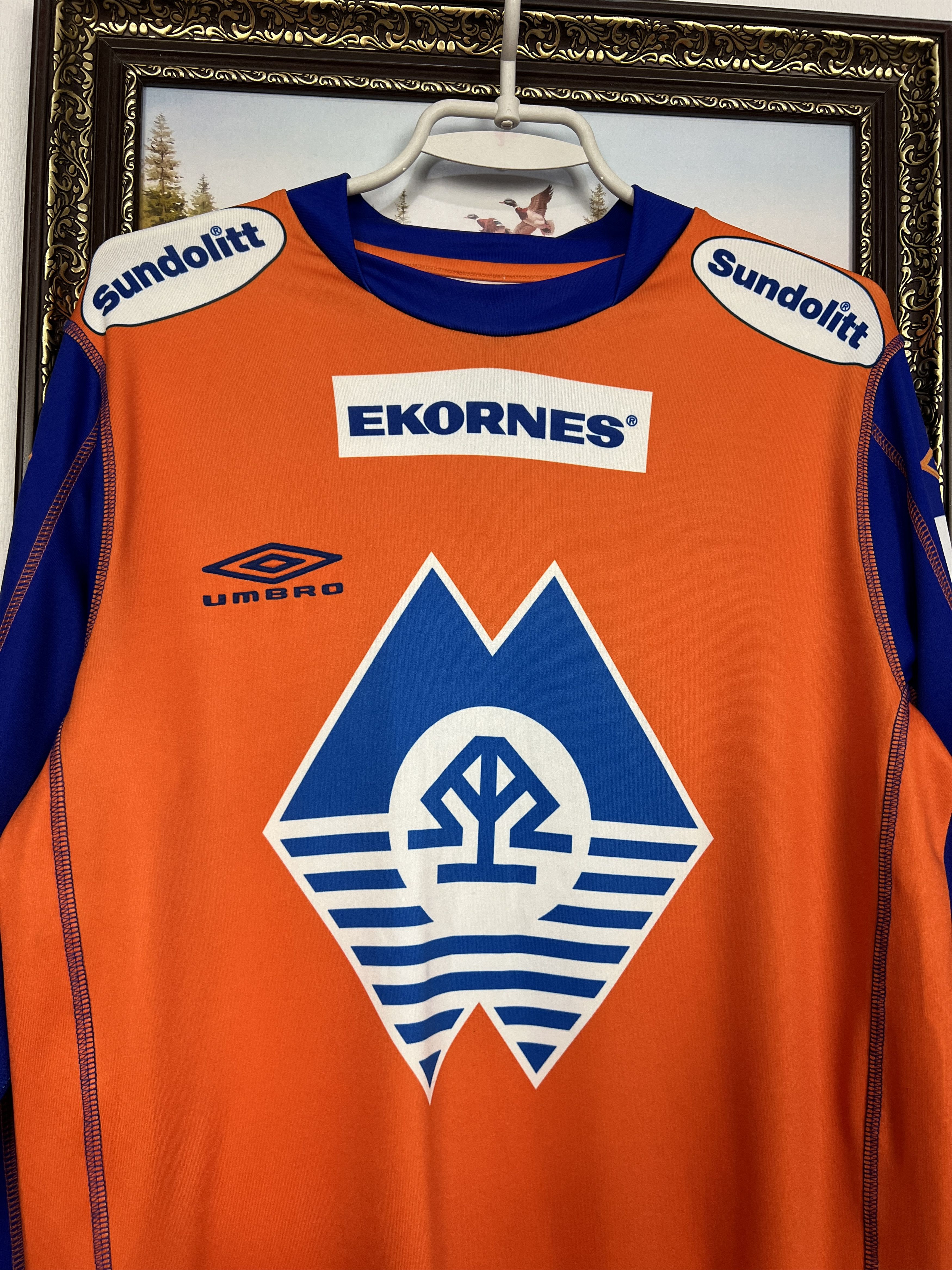 Umbro Aalesunds FK football shirt 2007 Soccer Long Sleeve Jersey Size US L / EU 52-54 / 3 - 3 Thumbnail