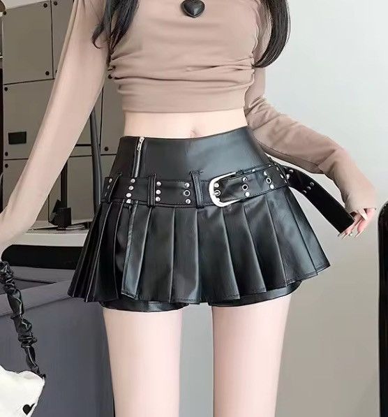 Leather PU Leather Dark Hotsweet Style Solid Color Skirts Size 27" / US 4 / IT 40 - 5 Thumbnail