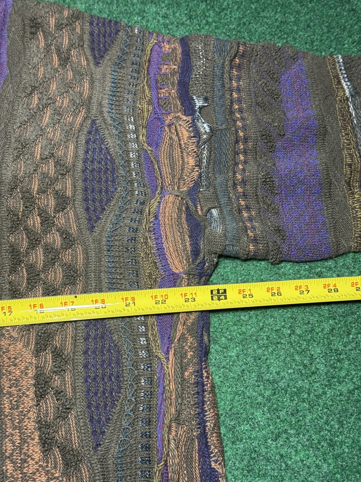Coogi Vintage Chunky 3D Knit 90s L/XL 24x28 Tricot Biggie Sweater Size US XL / EU 56 / 4 - 5 Thumbnail
