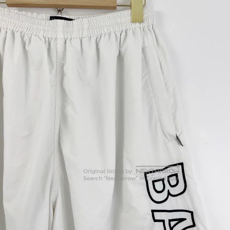 Balenciaga Balenciaga size M White big logo embroidered nylon track p Size US 27 - 4 Thumbnail