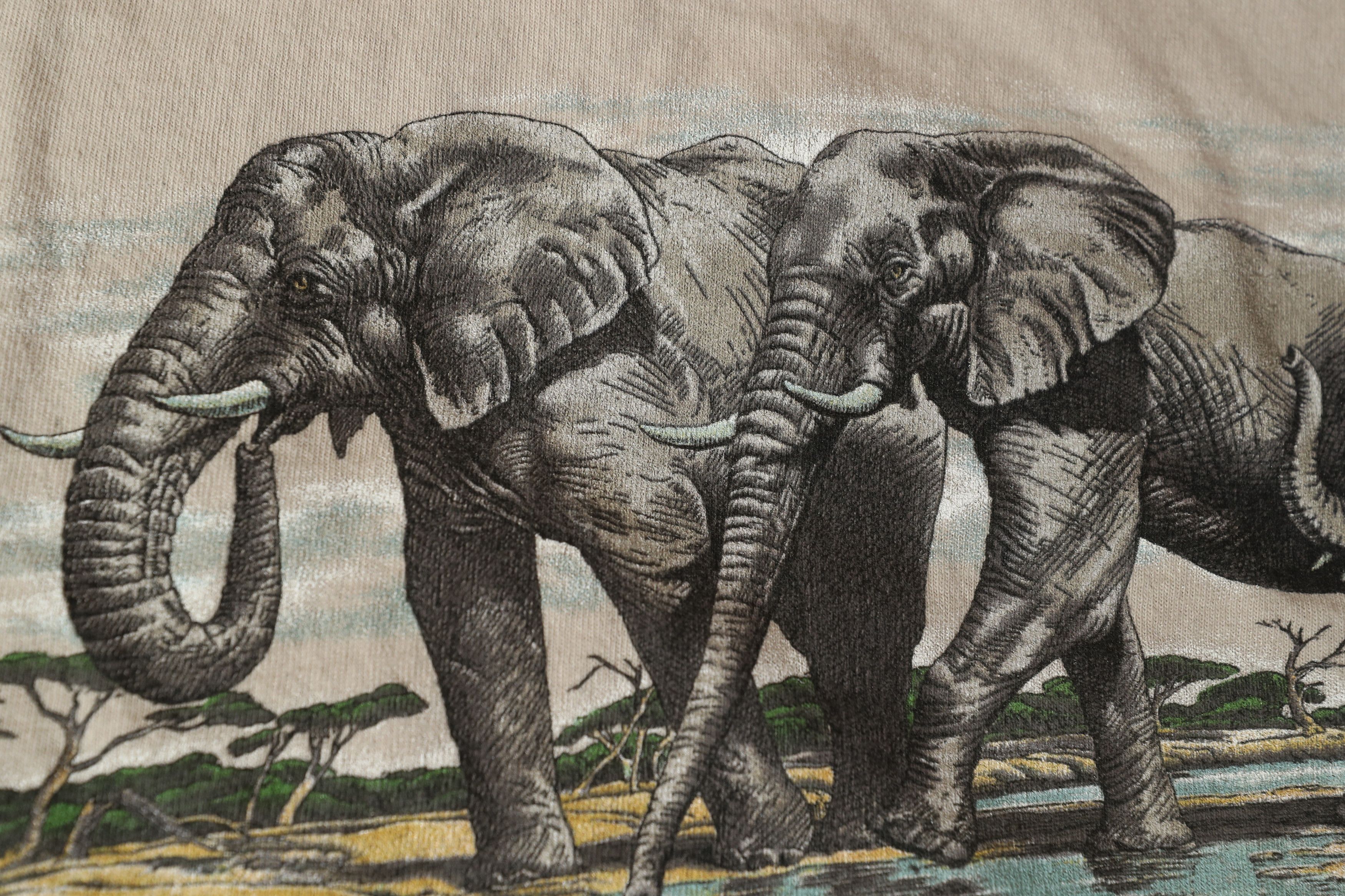 Habitat Habitat 1998 Elephants Vintage Single Stitch Tee (L) Size US L / EU 52-54 / 3 - 5 Thumbnail