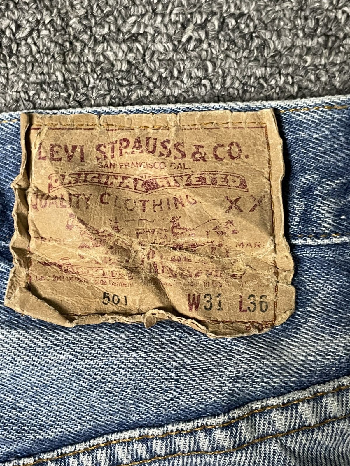 Levi's × Vintage Levis Strauss Co. Ripped Short Jeans (106) Size US 29 - 10 Thumbnail