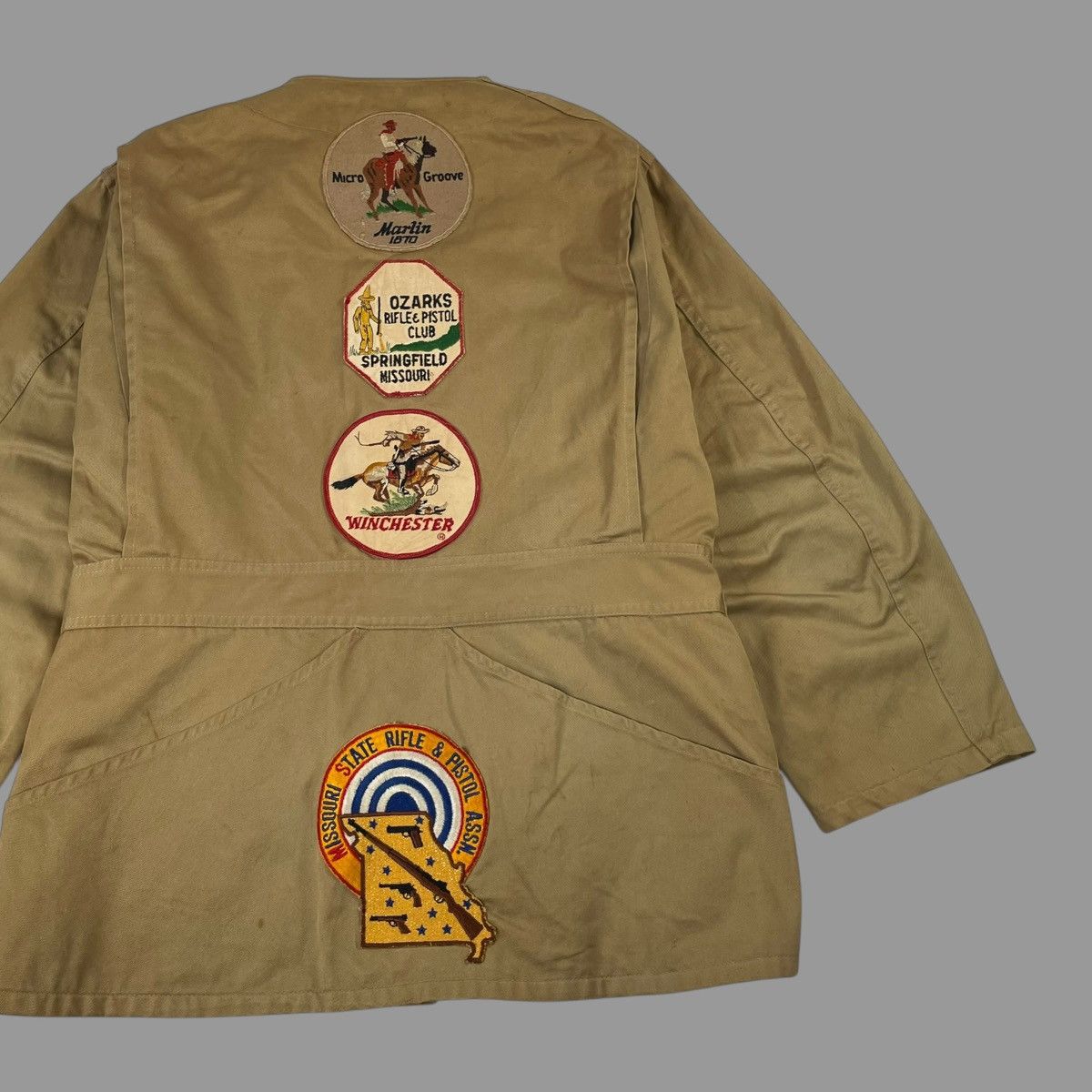 Vintage Vintage 1960s patched hunting jacket Size US L / EU 52-54 / 3 - 3 Thumbnail