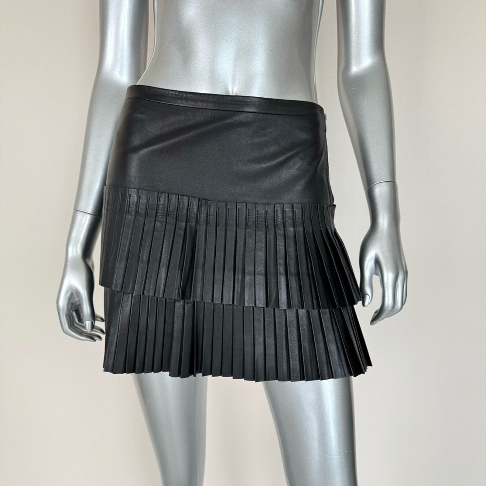 Bcbgmaxazria BCBG MAXAZRIA leather women skirt size 0 Retail 650$ Size 25" / US 0 / IT 36 - 1 Thumbnail