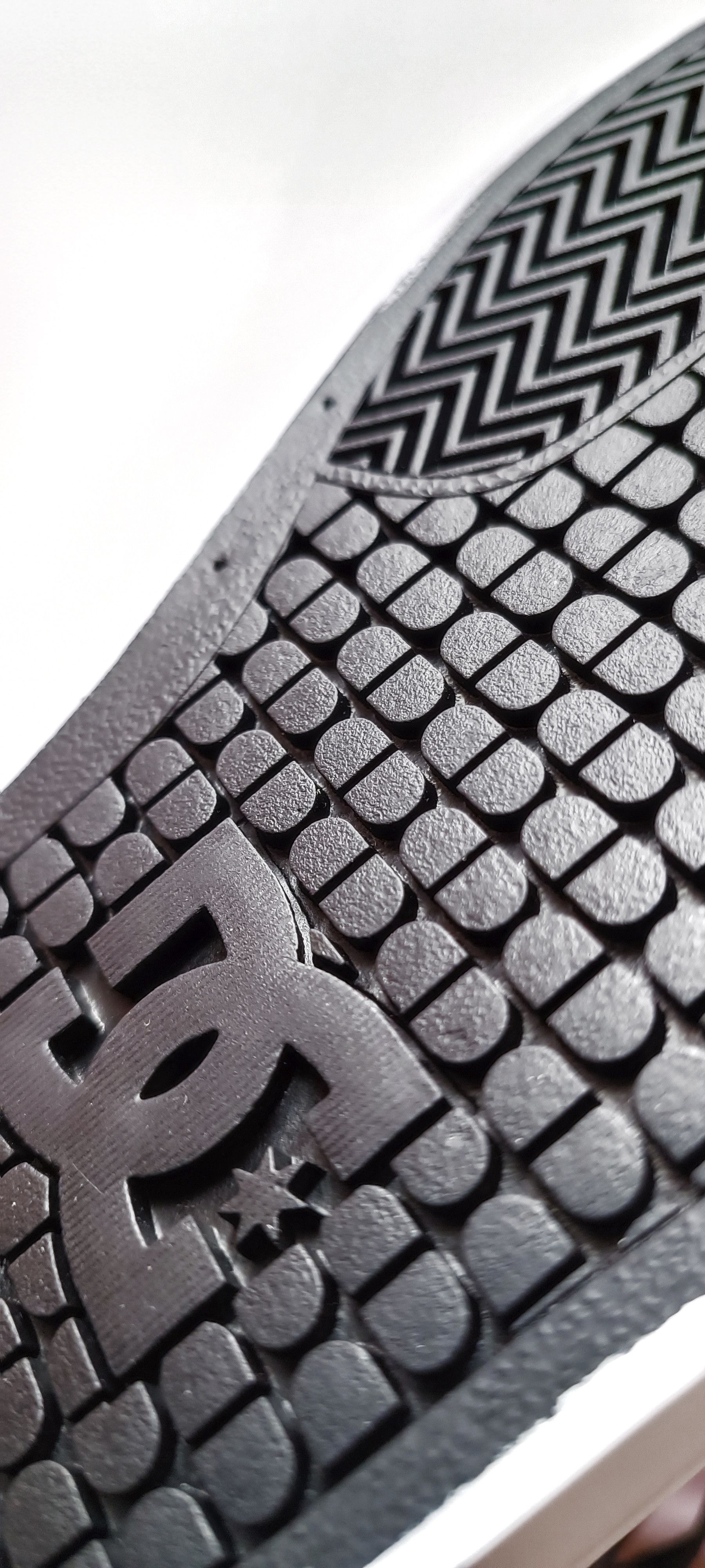 DC DC Shoes — Manual Hi Txse 'Dark Grey' w. DC Cap Size US 12 / EU 45 - 16 Thumbnail