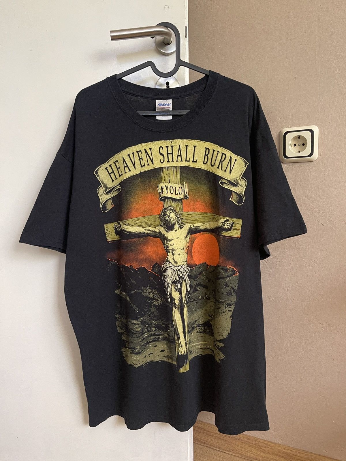 Band Tees Heaven Shall Burn Jesus Crucifix Yolo Black T-Shirt Size US XL / EU 56 / 4 - 6 Thumbnail