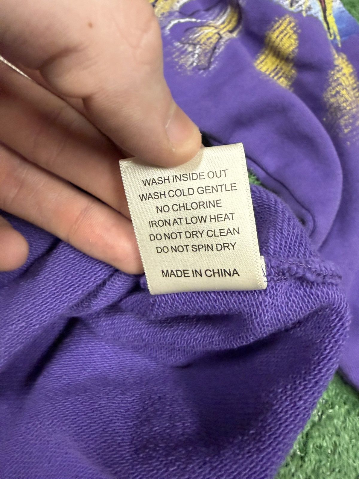 Vale Vale purple alien crewneck Size US XL / EU 56 / 4 - 6 Thumbnail