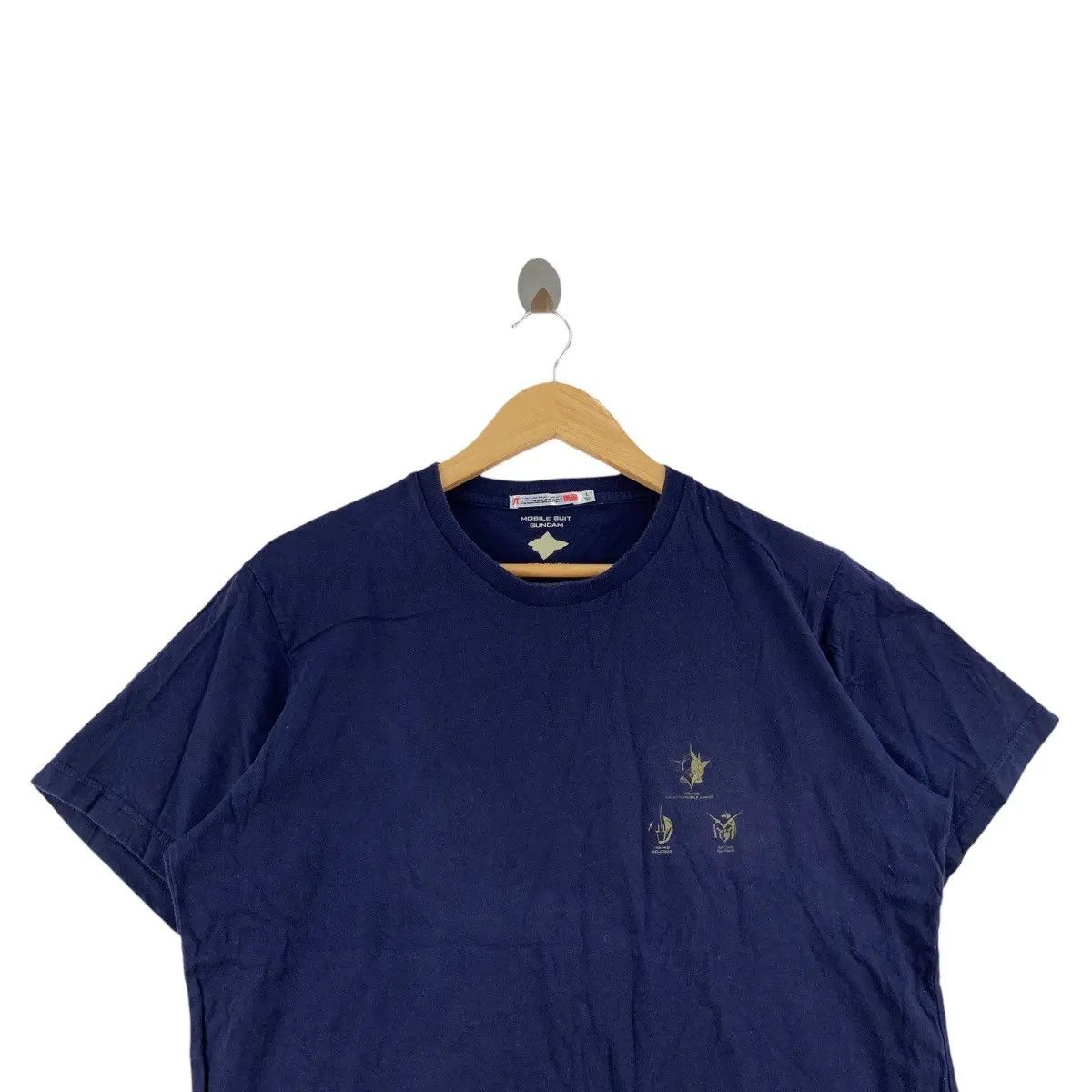 Uniqlo UNIQLO x GUNDAM MOBILE SUIT Solomon Konpeitou Tee Shirt Size US L / EU 52-54 / 3 - 5 Thumbnail