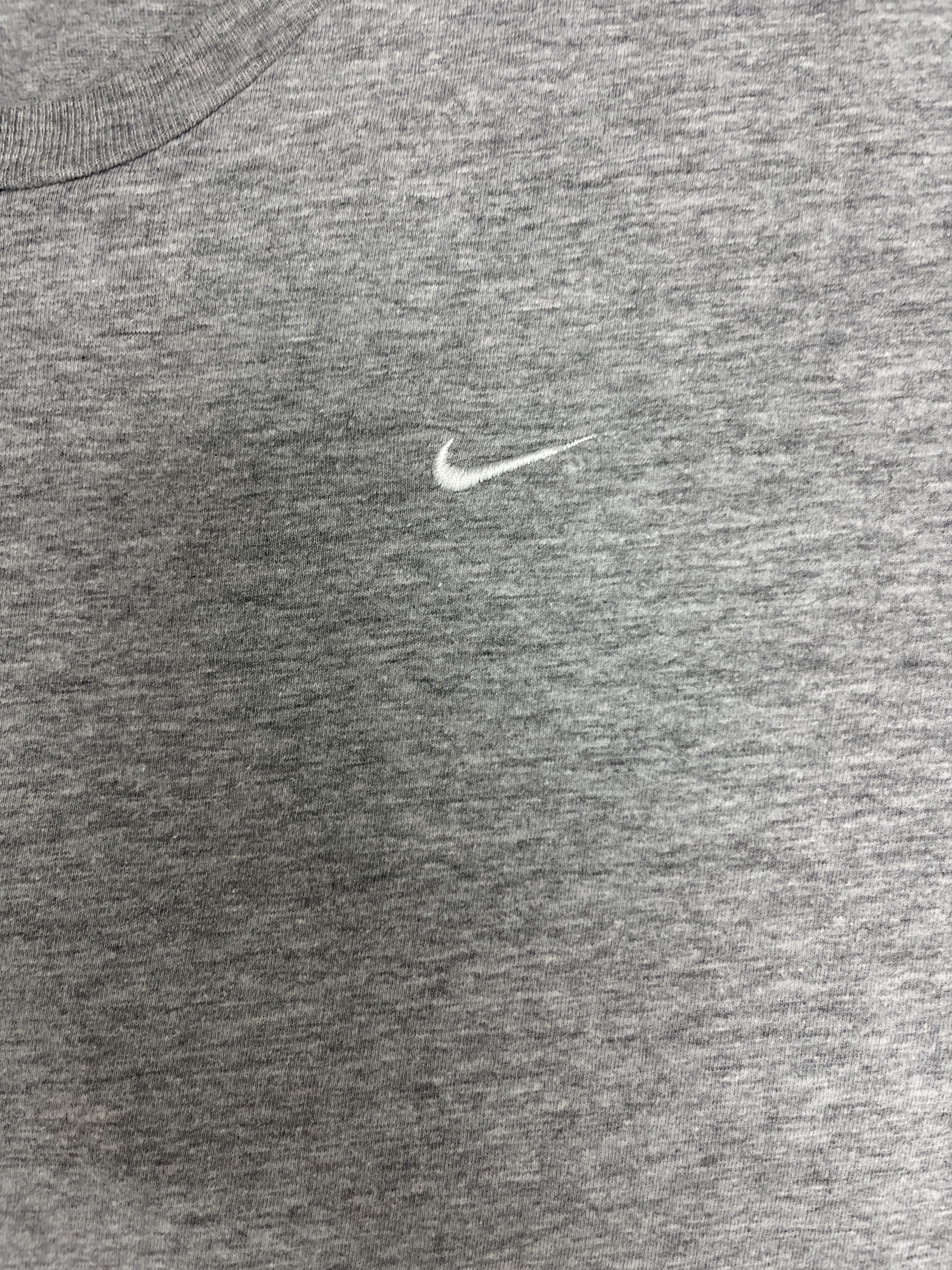 Nike × Vintage Nike Small Swoosh Embroidered Vintage Grey T-Shirt Tee Size US L / EU 52-54 / 3 - 2 Thumbnail